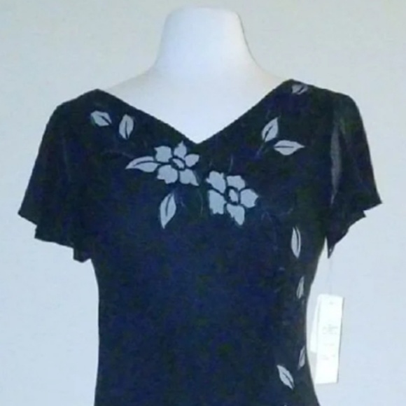 👗NWT Romantic Black Dress - Picture 2 of 5